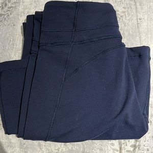 Lululemon EUC Groove pant navy size 8